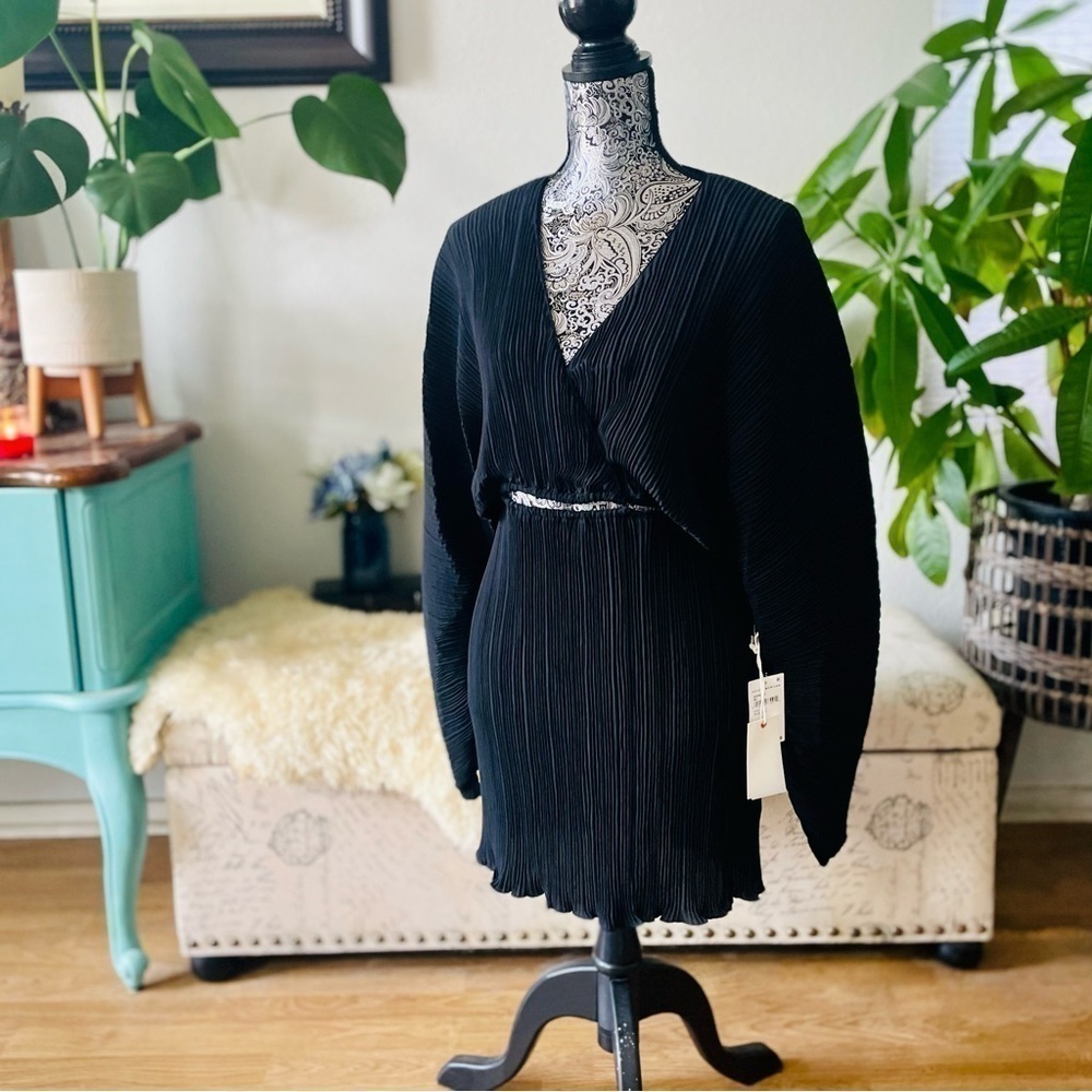 NWT Good American Always Fits Plissé Mini Dress in Black, Size 3/4 (Large/XL) - Picture 7 of 12